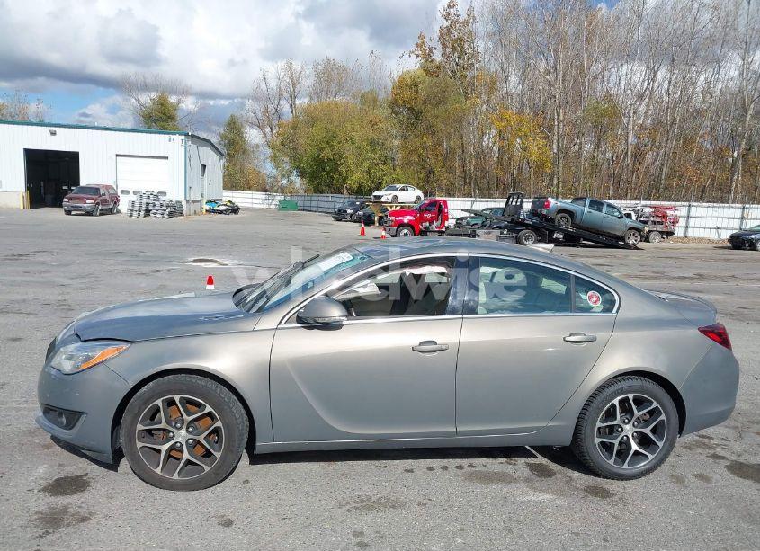 Photo 15 of 2017 Buick Regal TURBO SPORT TOURING (VIN 2G4GL5EX1H9144968)