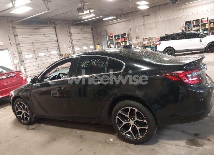 Photo 14 of 2017 Buick Regal TURBO SPORT TOURING (VIN 2G4GL5EX2H9197727)