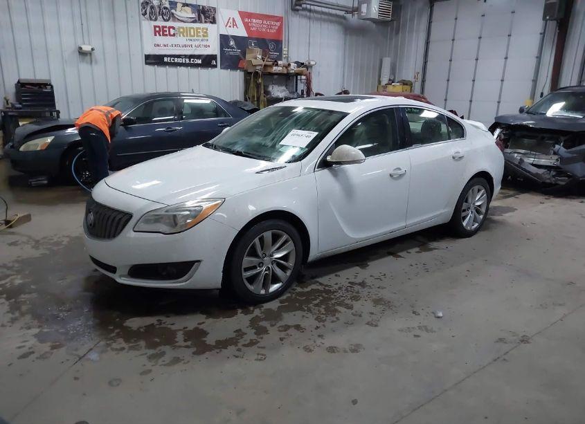 Photo 2 of 2016 Buick Regal TURBO (VIN 2G4GL5EX3G9107614)