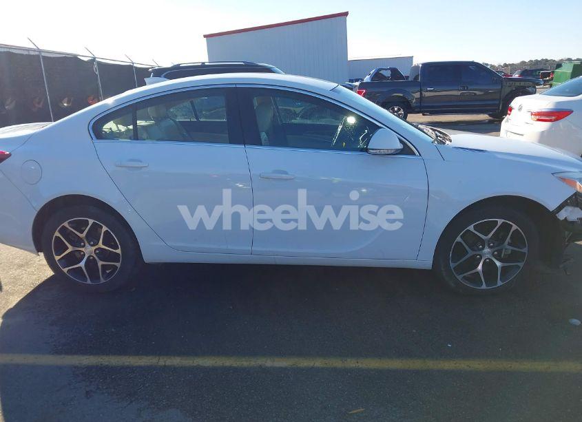 Photo 14 of 2017 Buick Regal TURBO SPORT TOURING (VIN 2G4GL5EX5H9159196)