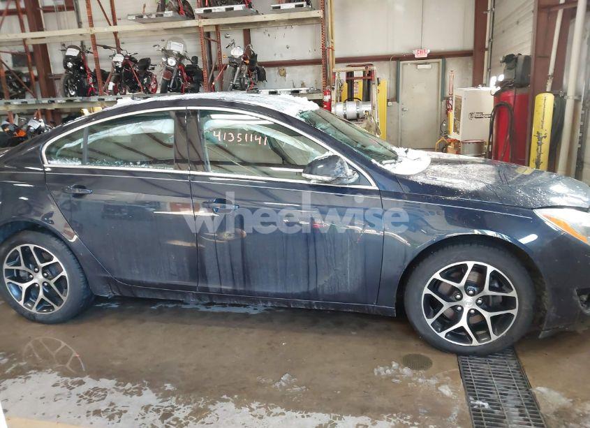 Photo 13 of 2017 Buick Regal TURBO SPORT TOURING (VIN 2G4GL5EX6H9113523)