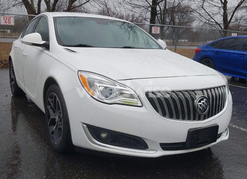 2017 Buick Regal TURBO SPORT TOURING (VIN 2G4GL5EX7H9176176) main photo