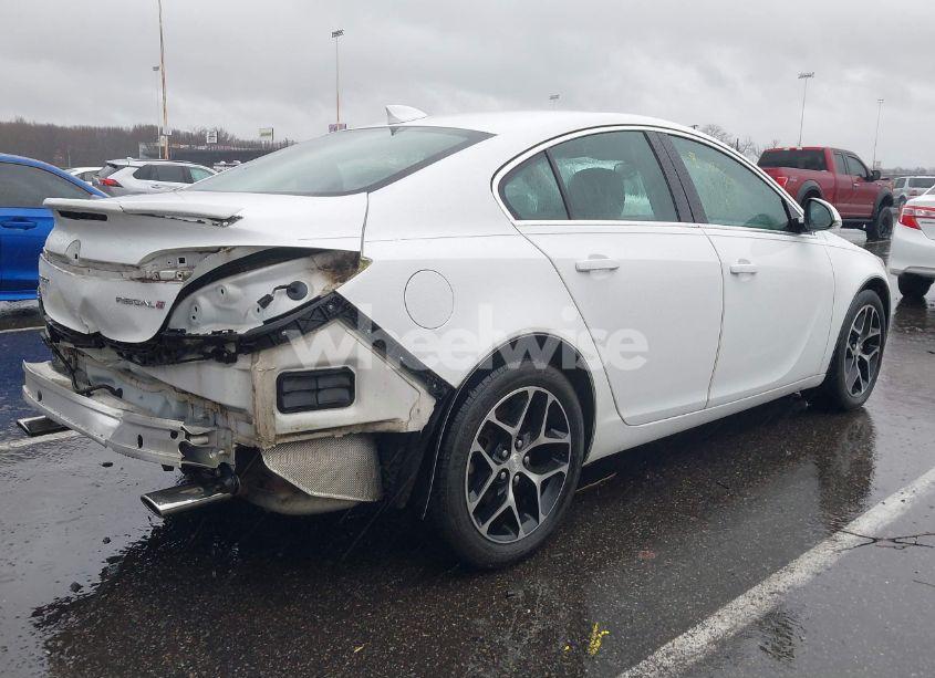 Photo 4 of 2017 Buick Regal TURBO SPORT TOURING (VIN 2G4GL5EX7H9176176)