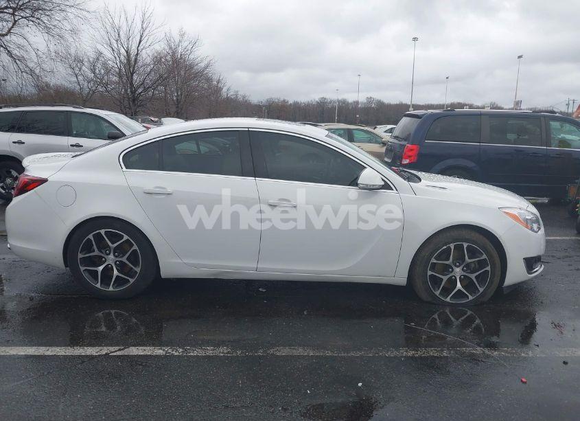 Photo 13 of 2017 Buick Regal TURBO SPORT TOURING (VIN 2G4GL5EX8H9107609)