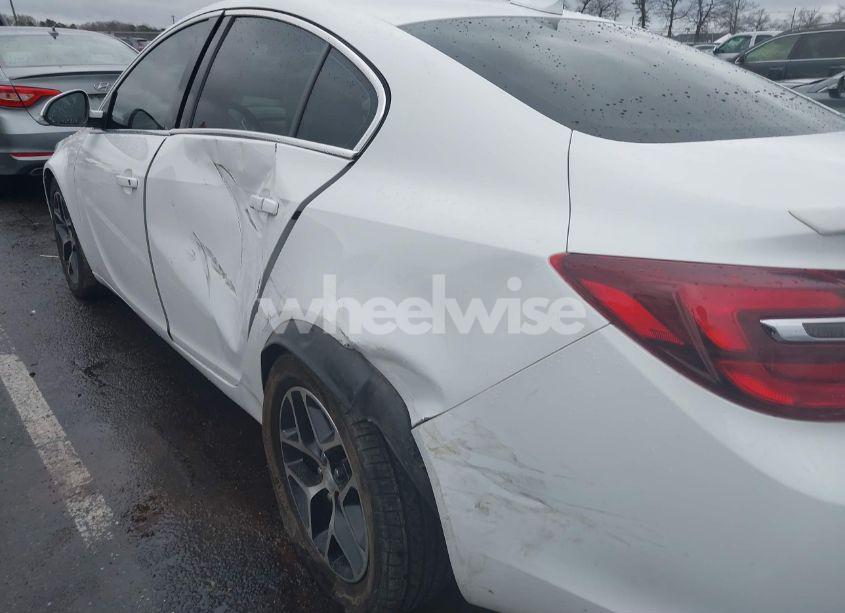 Photo 6 of 2017 Buick Regal TURBO SPORT TOURING (VIN 2G4GL5EX8H9107609)