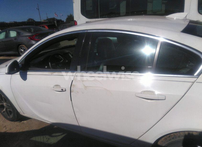 Photo 14 of 2017 Buick Regal TURBO SPORT TOURING (VIN 2G4GL5EX9H9101267)