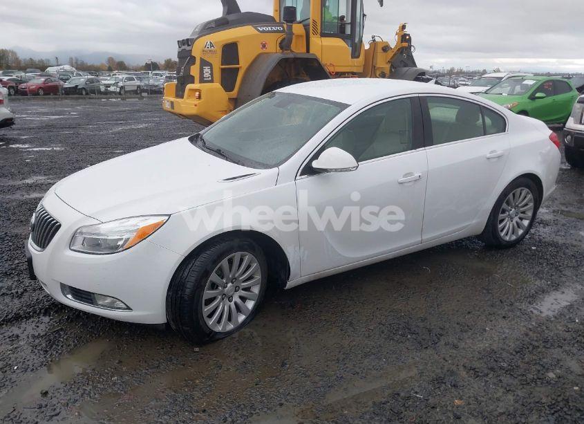 Photo 2 of 2012 Buick Regal (VIN 2G4GR5EK1C9115451)