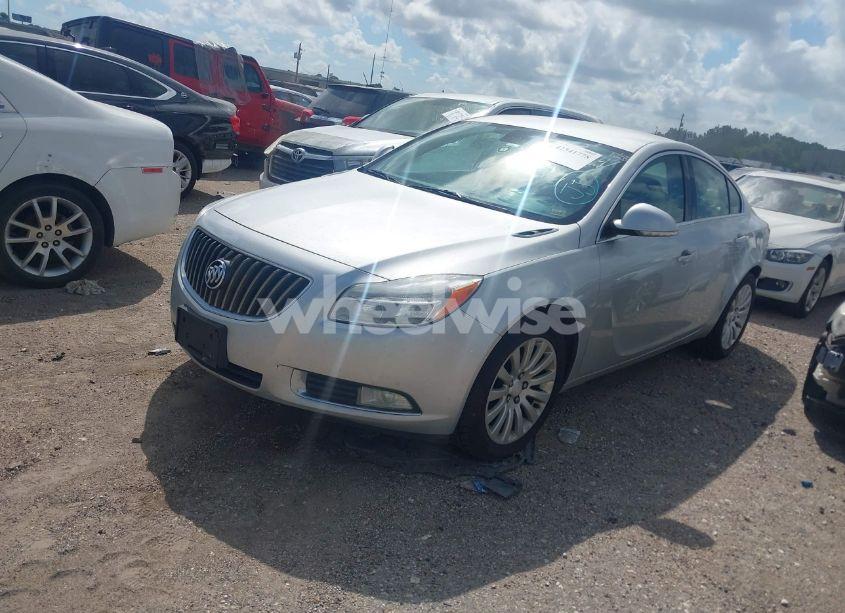 Photo 2 of 2012 Buick Regal (VIN 2G4GR5EK1C9122061)