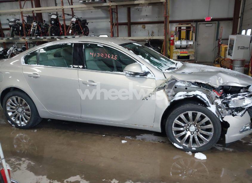 Photo 13 of 2012 Buick Regal (VIN 2G4GR5EK6C9127031)