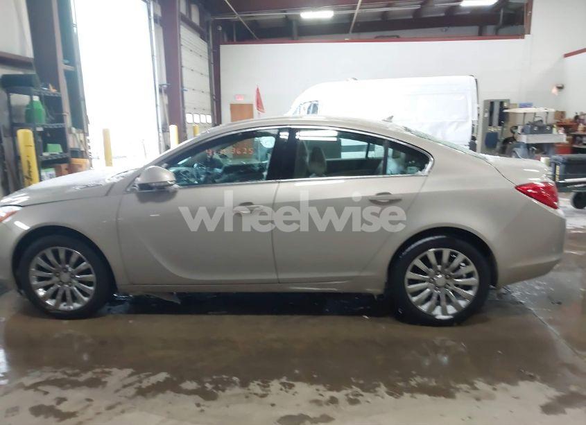 Photo 14 of 2012 Buick Regal (VIN 2G4GR5EK6C9127031)