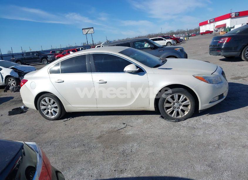 Photo 13 of 2012 Buick Regal (VIN 2G4GR5ER0C9213853)