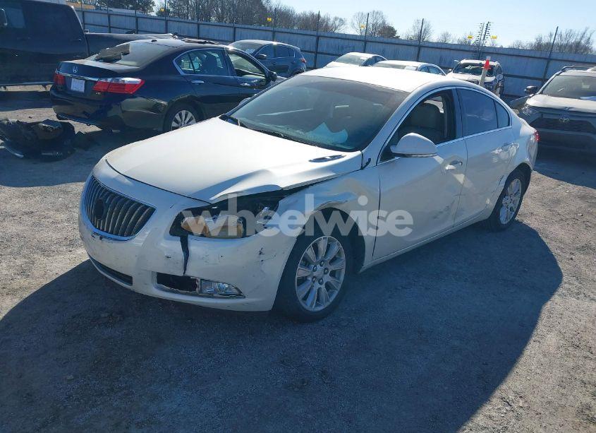 Photo 2 of 2012 Buick Regal (VIN 2G4GR5ER0C9213853)
