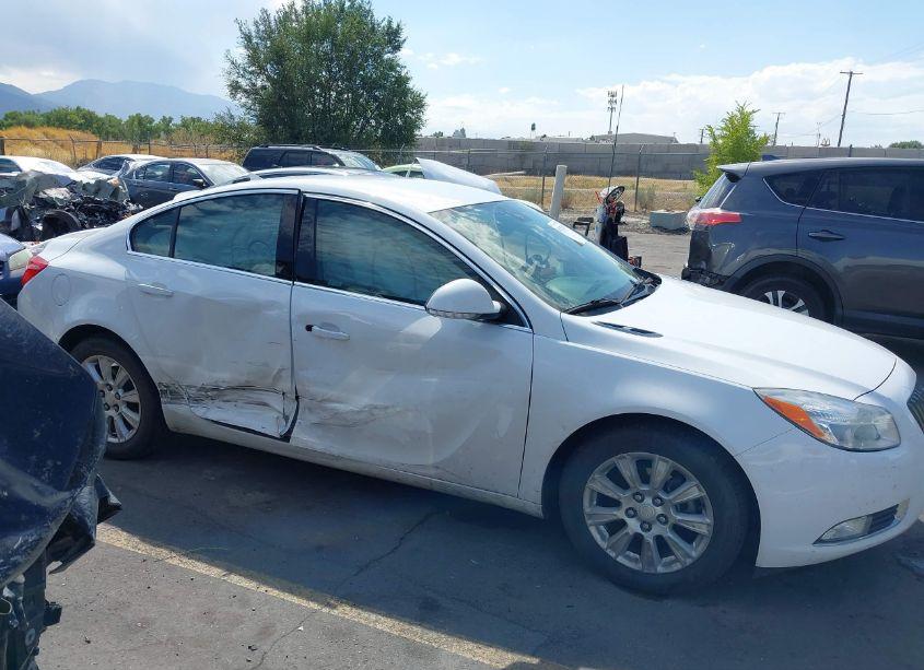 Photo 13 of 2012 Buick Regal (VIN 2G4GR5ER3C9149243)