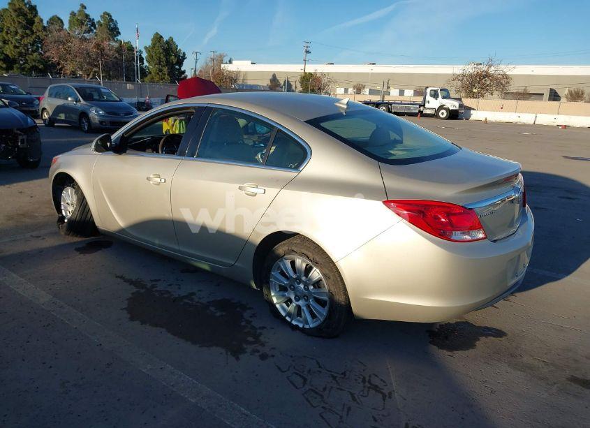 Photo 3 of 2013 Buick Regal (VIN 2G4GR5ER6D9236068)