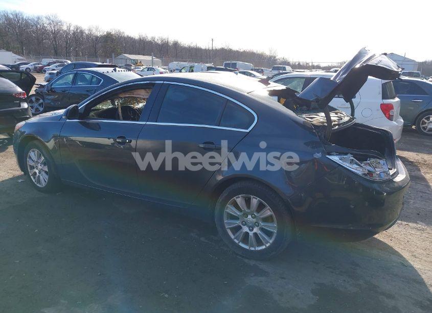 Photo 3 of 2013 Buick Regal (VIN 2G4GR5ER7D9240209)