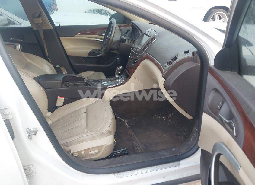 Photo 5 of 2017 Buick Regal TURBO PREMIUM II (VIN 2G4GR5GX8H9103541)