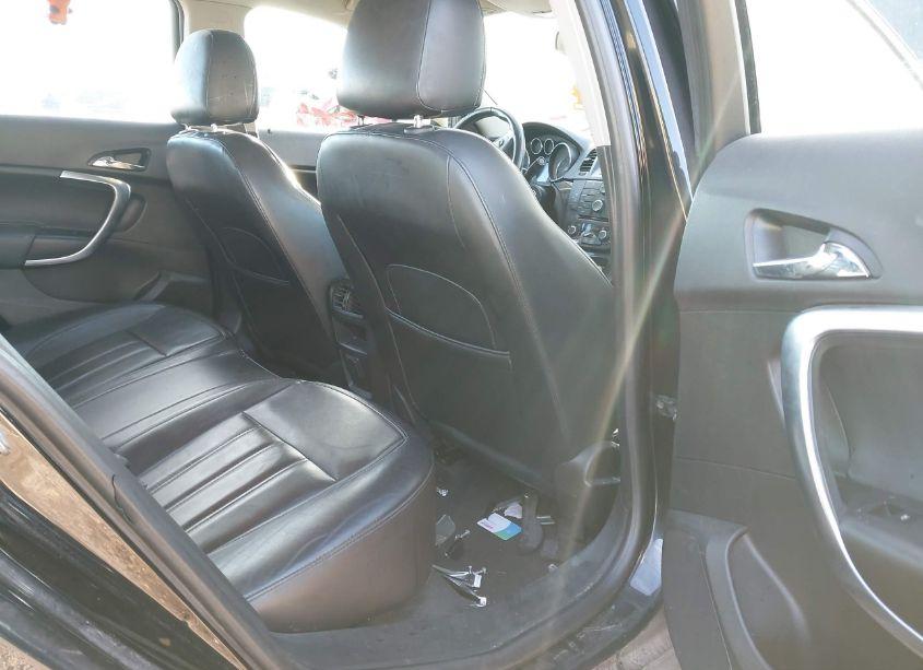 Photo 8 of 2011 Buick Regal CXL OSHAWA (VIN 2G4GS5EC5B9183425)