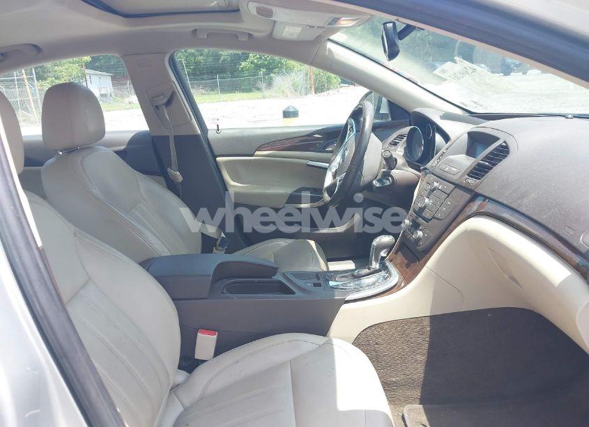 Photo 5 of 2011 Buick Regal CXL OSHAWA (VIN 2G4GS5ECXB9200574)