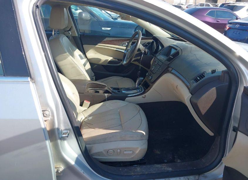 Photo 5 of 2012 Buick Regal PREMIUM 1 (VIN 2G4GS5EKXC9206075)