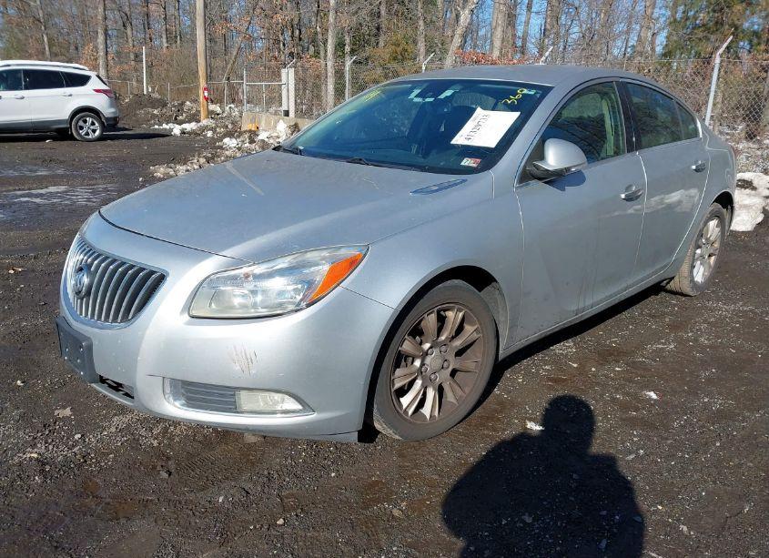 Photo 2 of 2013 Buick Regal PREMIUM 1 (VIN 2G4GS5ER3D9230443)