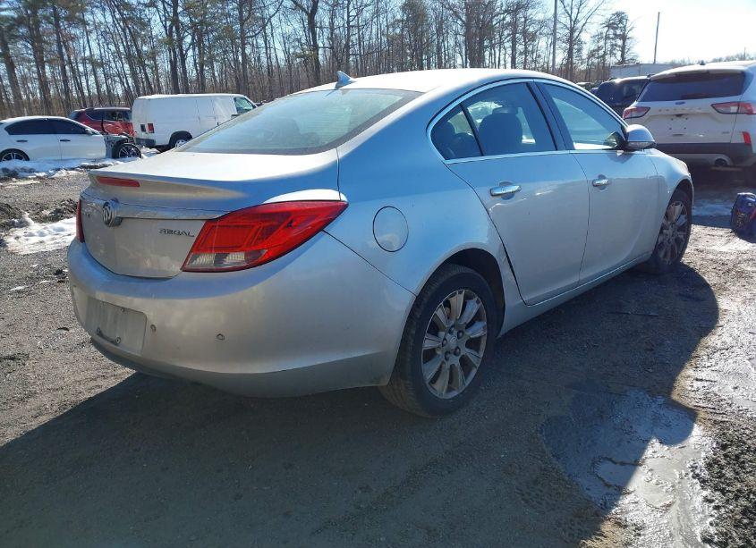 Photo 4 of 2013 Buick Regal PREMIUM 1 (VIN 2G4GS5ER3D9230443)
