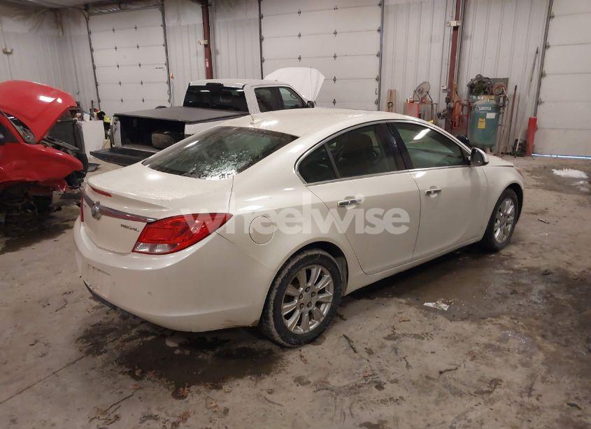Photo 4 of 2012 Buick Regal PREMIUM 1 (VIN 2G4GS5ER5C9136479)