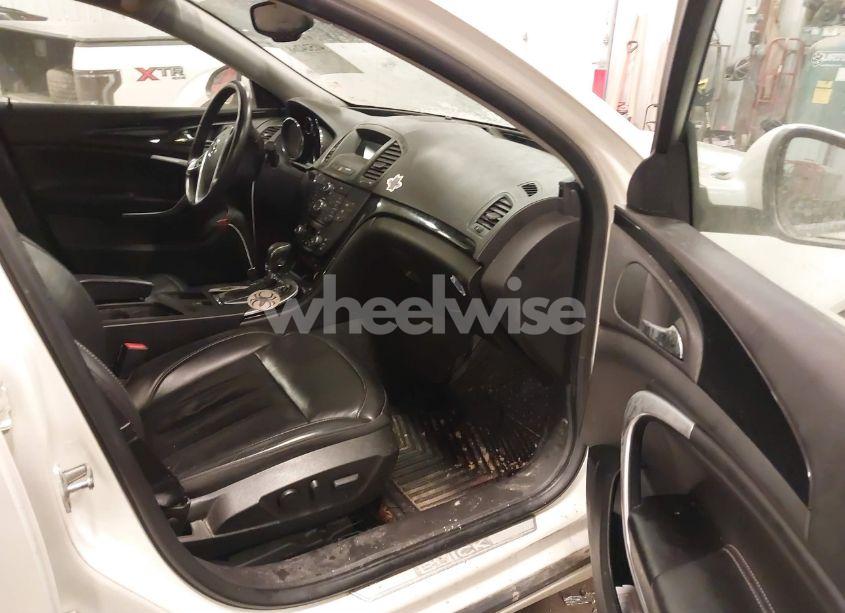 Photo 5 of 2012 Buick Regal PREMIUM 1 (VIN 2G4GS5ER5C9136479)