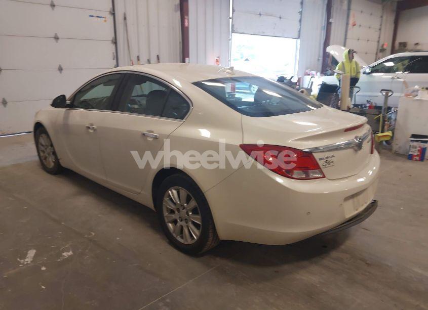 Photo 3 of 2012 Buick Regal PREMIUM 1 (VIN 2G4GS5ER8C9133608)