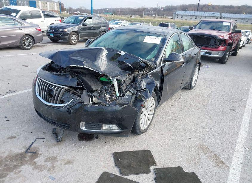 Photo 2 of 2013 Buick Regal TURBO - PREMIUM 1 (VIN 2G4GS5EV0D9248220)