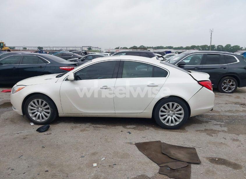 Photo 14 of 2013 Buick Regal TURBO - PREMIUM 1 (VIN 2G4GS5EV2D9220208)