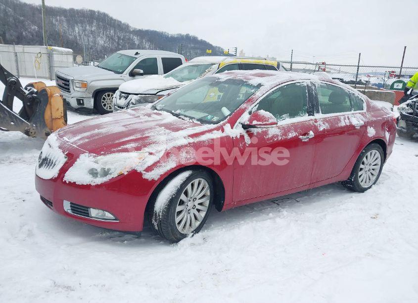 Photo 2 of 2013 Buick Regal TURBO - PREMIUM 1 (VIN 2G4GS5EV3D9131005)