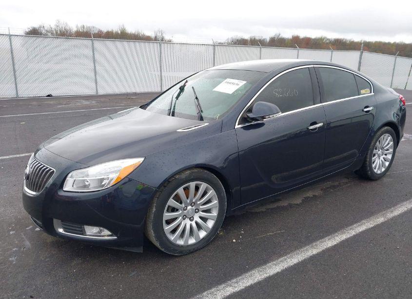 Photo 2 of 2013 Buick Regal TURBO - PREMIUM 1 (VIN 2G4GS5EV3D9215373)
