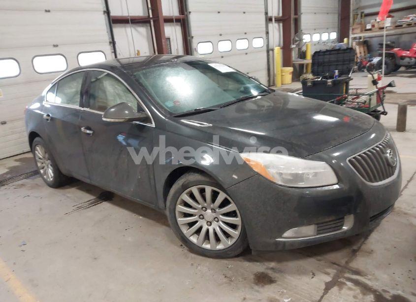 2013 Buick Regal TURBO - PREMIUM 1 (VIN 2G4GS5EVXD9249651) main photo