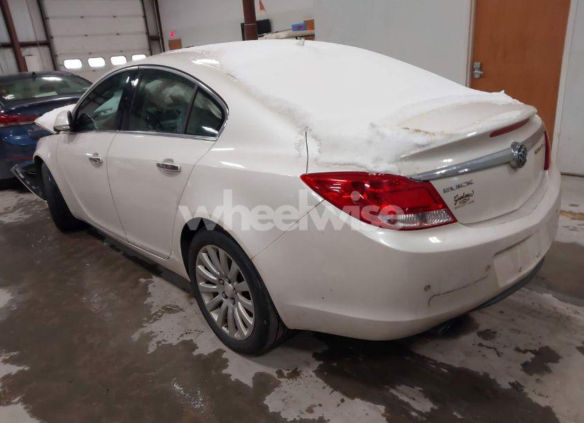 Photo 3 of 2013 Buick Regal TURBO - PREMIUM 2 (VIN 2G4GT5EV9D9225466)