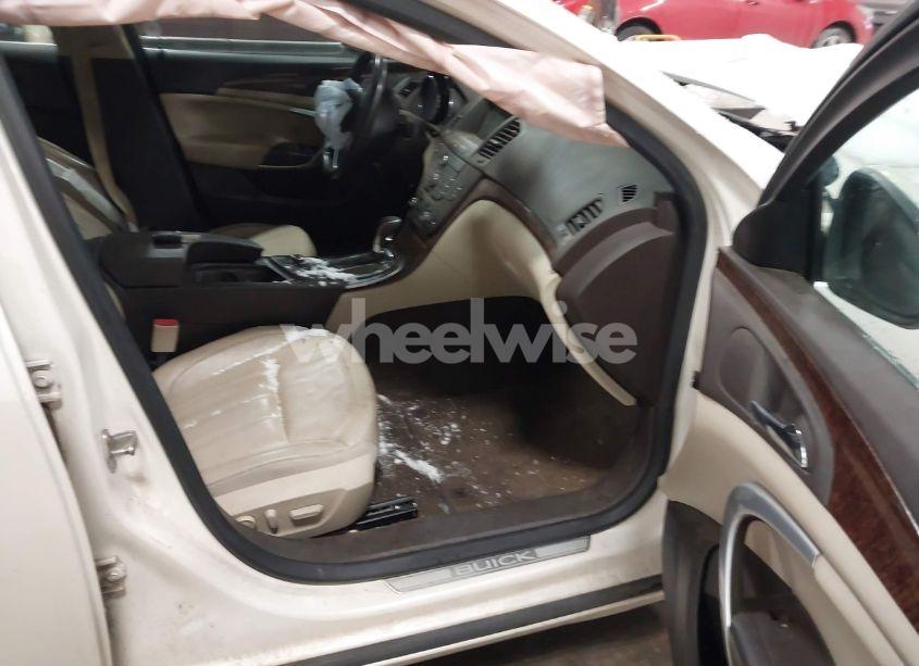 Photo 5 of 2013 Buick Regal TURBO - PREMIUM 2 (VIN 2G4GT5EV9D9225466)