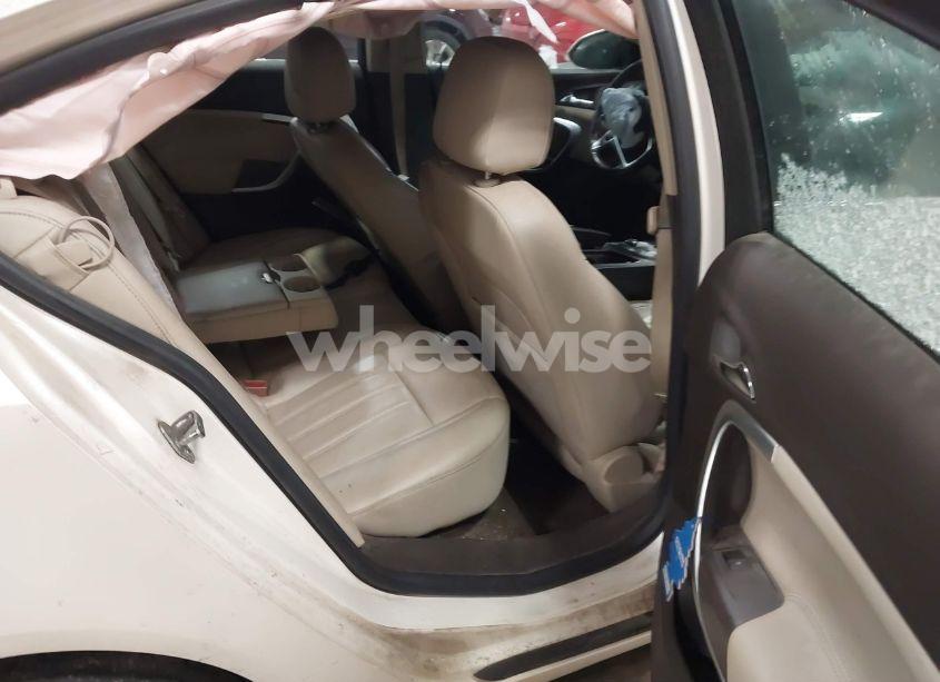 Photo 8 of 2013 Buick Regal TURBO - PREMIUM 2 (VIN 2G4GT5EV9D9225466)