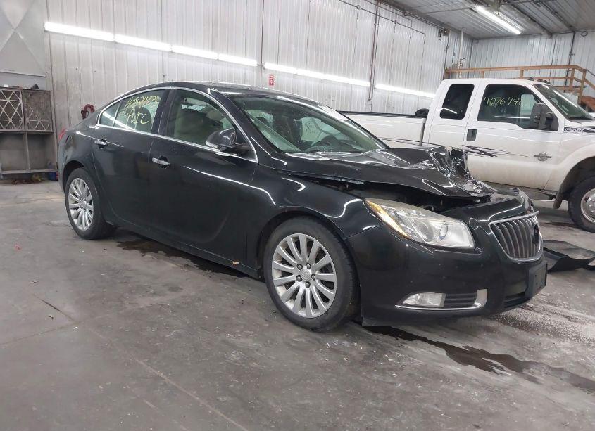 2013 Buick Regal TURBO - PREMIUM 2 (VIN 2G4GT5GV8D9197737) main photo