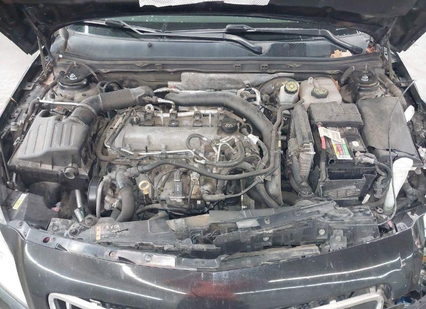 Photo 10 of 2013 Buick Regal TURBO - PREMIUM 2 (VIN 2G4GT5GV8D9197737)