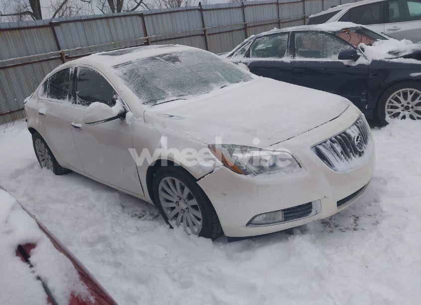 2013 Buick Regal TURBO - PREMIUM 2 (VIN 2G4GT5GV9D9217672) main photo