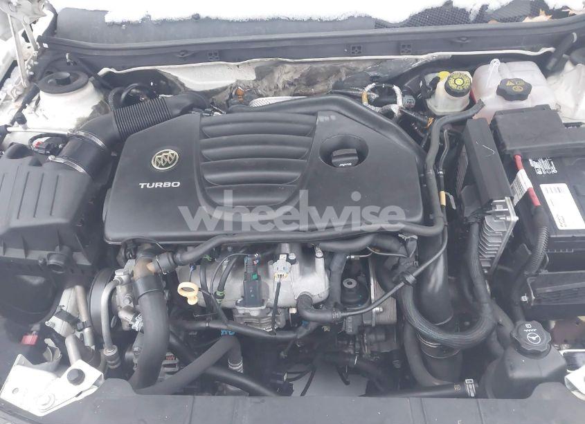 Photo 10 of 2013 Buick Regal TURBO - PREMIUM 2 (VIN 2G4GT5GV9D9217672)