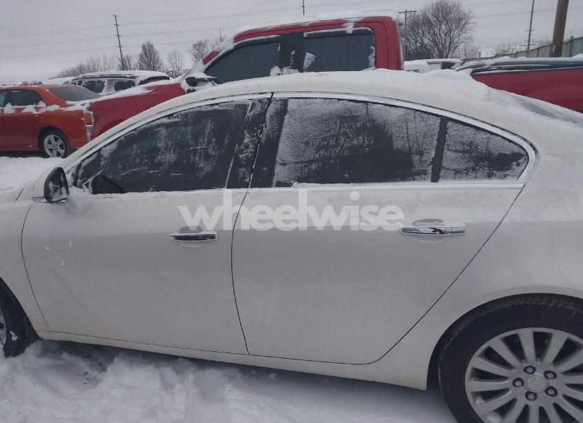 Photo 14 of 2013 Buick Regal TURBO - PREMIUM 2 (VIN 2G4GT5GV9D9217672)