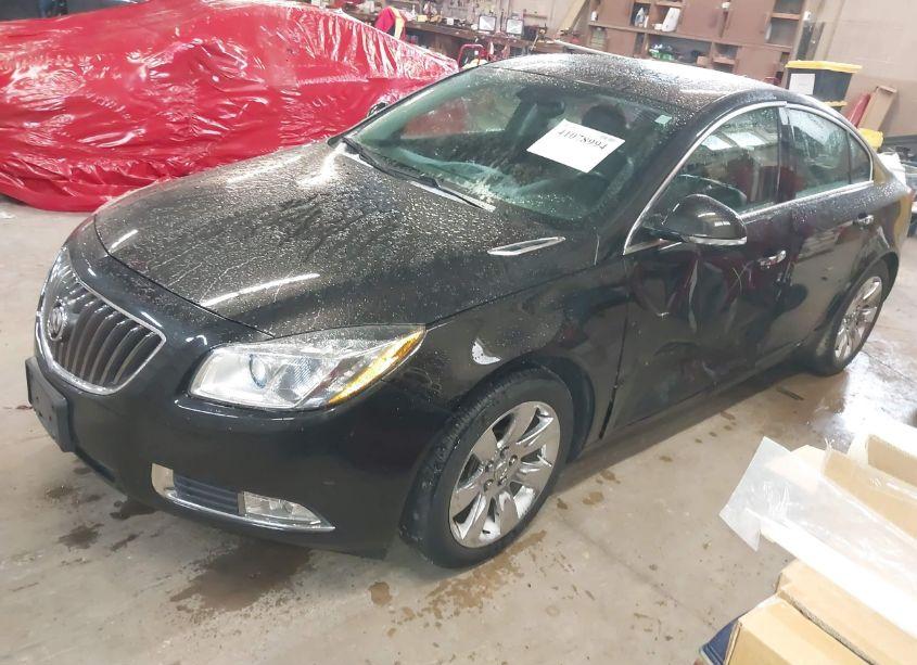 Photo 2 of 2013 Buick Regal TURBO - PREMIUM 2 (VIN 2G4GT5GVXD9136552)