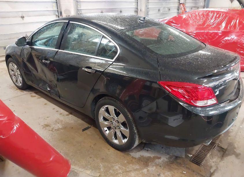 Photo 3 of 2013 Buick Regal TURBO - PREMIUM 2 (VIN 2G4GT5GVXD9136552)