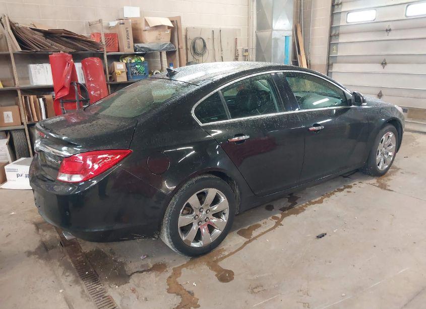 Photo 4 of 2013 Buick Regal TURBO - PREMIUM 2 (VIN 2G4GT5GVXD9136552)