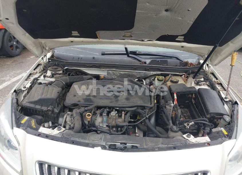 Photo 10 of 2013 Buick Regal TURBO - PREMIUM 3 (VIN 2G4GU5GV1D9208364)