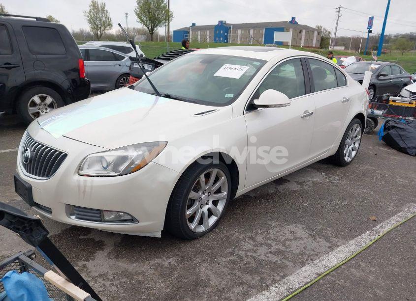 Photo 2 of 2013 Buick Regal TURBO - PREMIUM 3 (VIN 2G4GU5GV1D9208364)