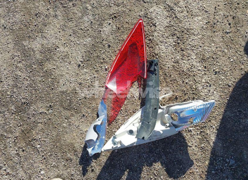 Photo 12 of 2012 Buick Regal TURBO - PREMIUM 3 (VIN 2G4GU5GV4C9129267)