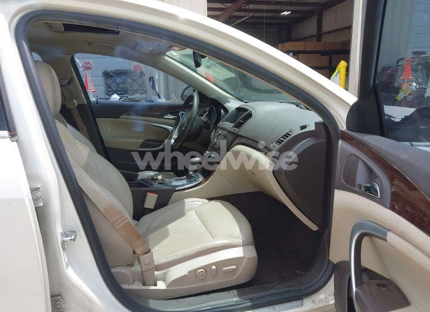 Photo 5 of 2012 Buick Regal TURBO - PREMIUM 3 (VIN 2G4GU5GV6C9132364)