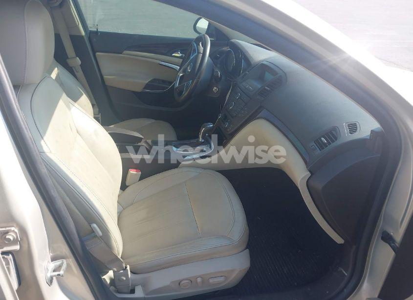 Photo 5 of 2011 Buick Regal CXL TURBO OSHAWA (VIN 2G4GV5EV9B9212949)