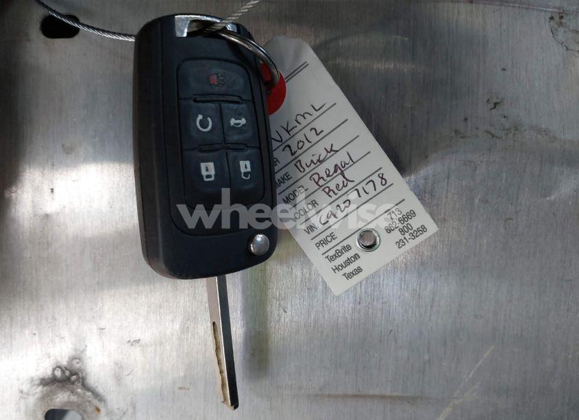 Photo 11 of 2012 Buick Regal GS (VIN 2G4GV5GV5C9207178)